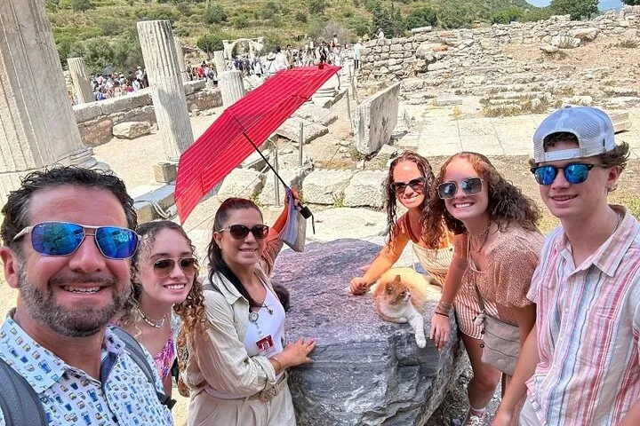 PARA CRUCERISTAS: Tour de Éfeso & la Virgen María con ENTRADA+ALMUERZO