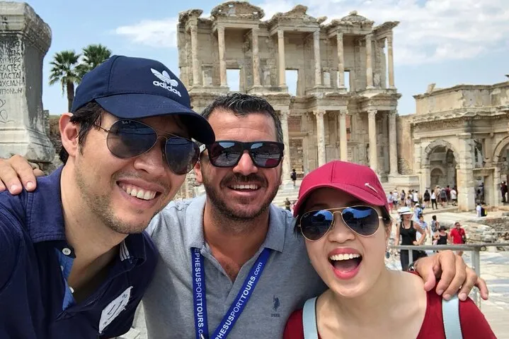 PARA CRUCERISTAS: Evita las Colas TOUR PRIVADO DE ÉFESO &Regreso a Tiempo
