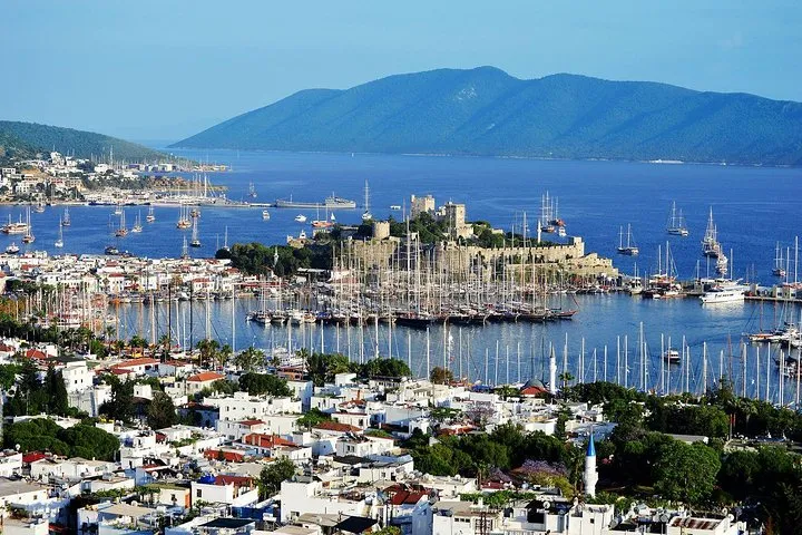 Visita privada a la ciudad de Bodrum: guía, almuerzo y entradas incluidas.
