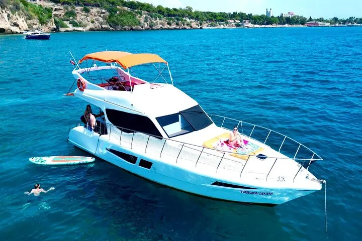Tour en Yate Privado en Antalya con Jacuzzi & Traslado