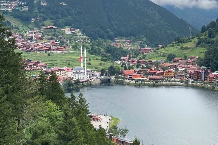Excursión de un día a Uzungöl: descubre la perla del Mar Negro