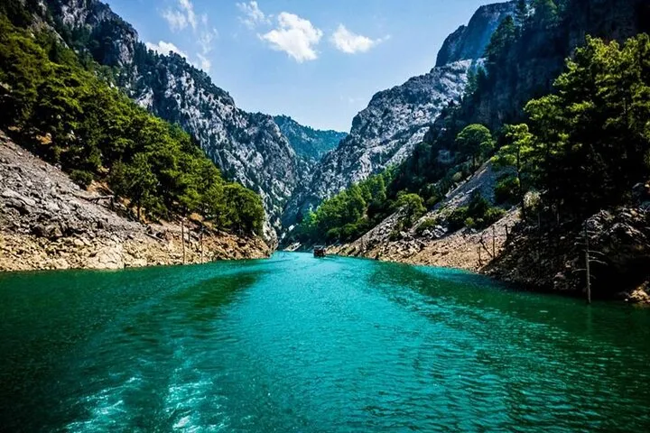 Excursión en barco por el Cañón Verde de Antalya con almuerzo y bebidas