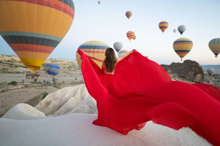 Tour de 2 Días Todo Incluido por Capadocia con Paseo en Globo Aerostático