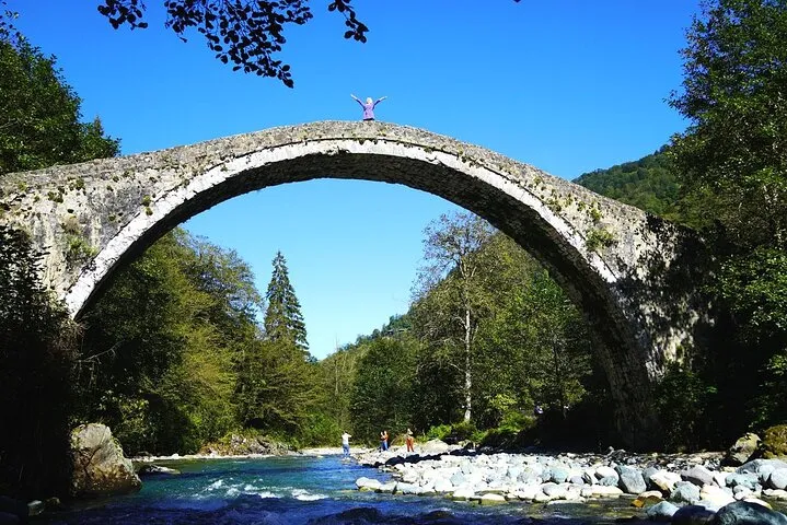 Excursión privada de día completo a la meseta de Ayder desde Trabzon