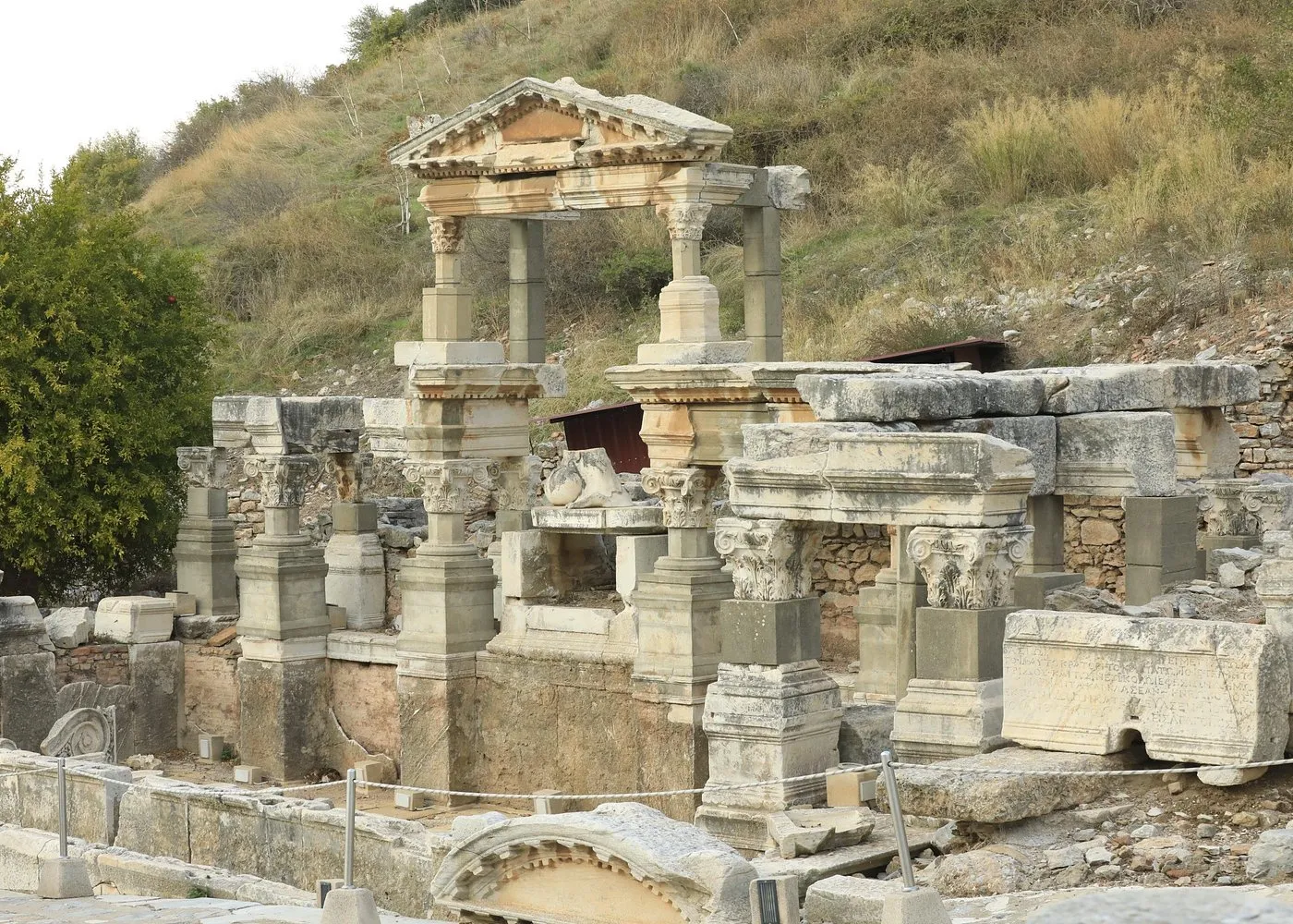 Ägäische Juwelen: Tour nach Pamukkale Priene Milet Ephesus Kusadasi
