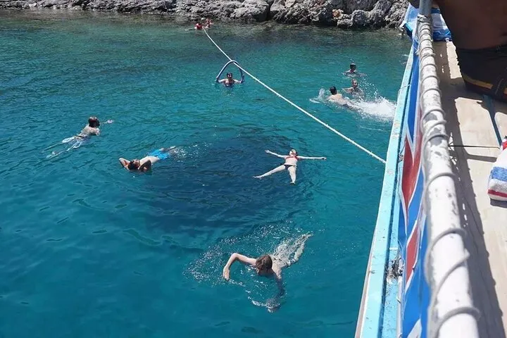 Excursión en barco por las 12 islas de Fethiye con almuerzo incluido