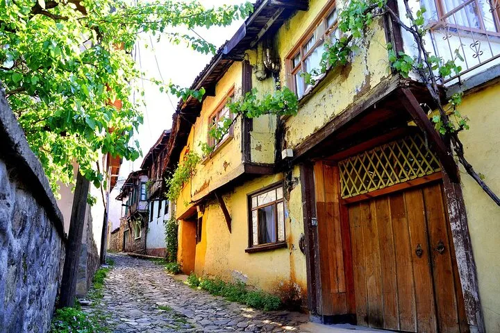 Pueblo de Othoman y Saitabat: visita guiada privada (individual o en grupo)