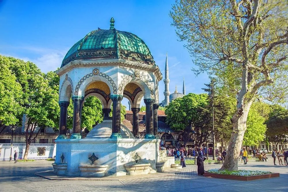 Istanbul: Blue Mosque, Hagia Sophia & opt. Basilica Cistern Tour