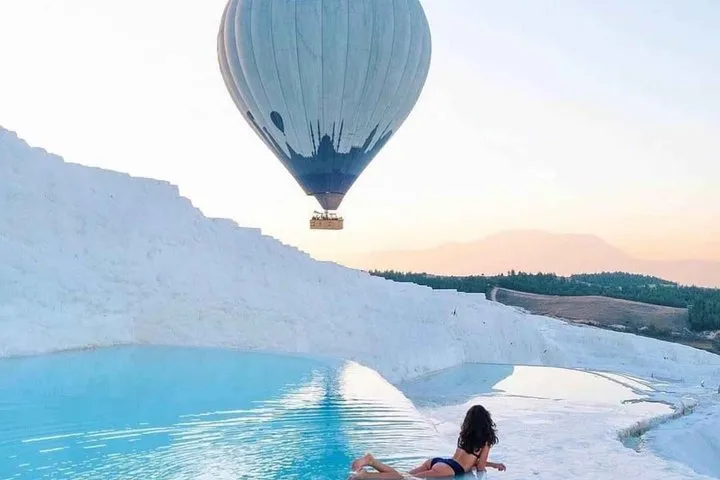Vuelo en Globo Aerostático desde Antalya a Pamukkale con Almuerzo