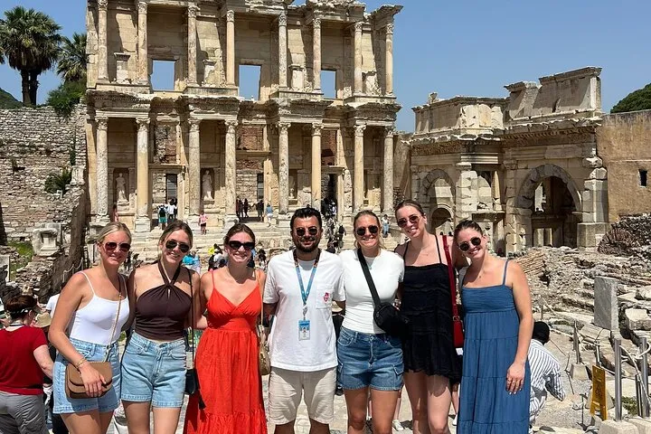 Ephesus and Pamukkale Tour with Lunch from İzmir