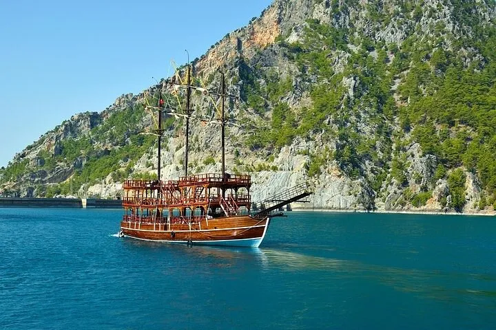 Excursión en barco al Cañón Verde desde Side