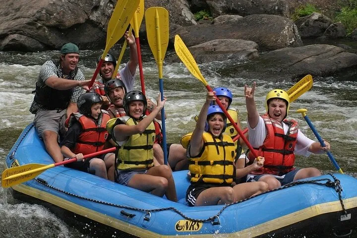 Avventura di rafting sul fiume Manavgat con pranzo incluso, con partenza da Belek