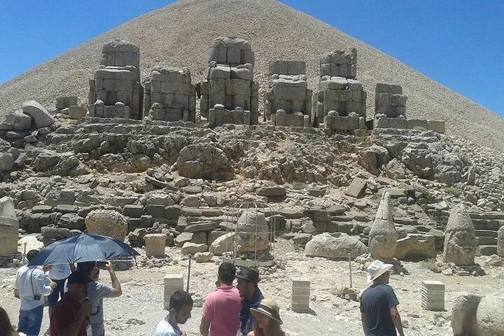 Tour de 3 días a la Montaña Nemrut y Göbeklitepe