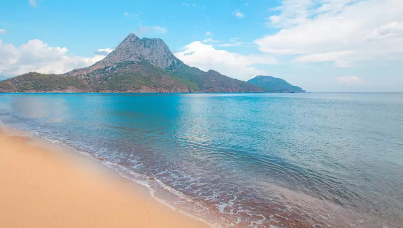 库姆卢贾巴士总站, 安塔利亚