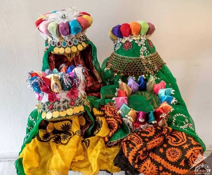 Senirkent Bridal Fez