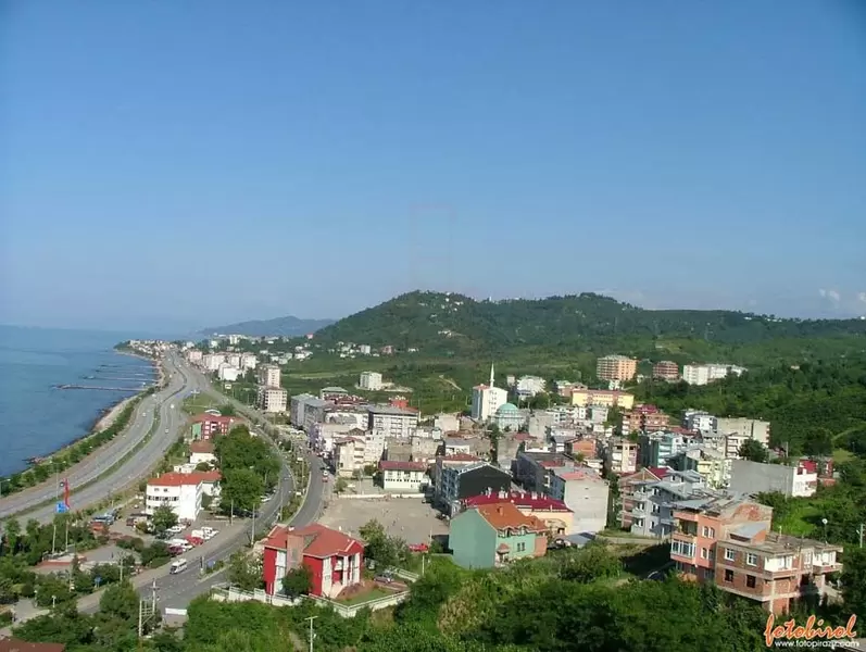 Gare routière de Piraziz, Giresun