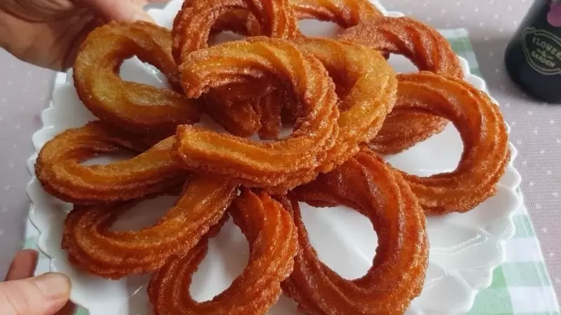 Adana Halka Tatlısı