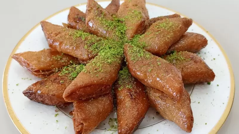 Десерт Адана Каракус