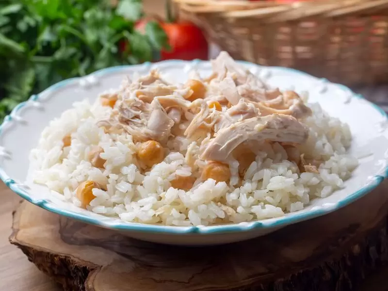 Konuralp 抓饭配 Yufka