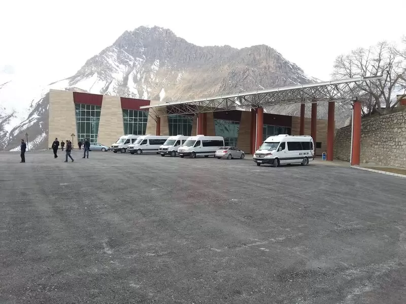 Автобусный вокзал Хаккари