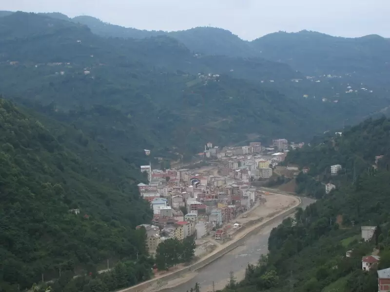 Gare routière de Yağlıdere, Giresun