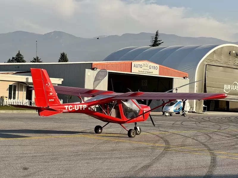 布尔萨尤努塞利机场