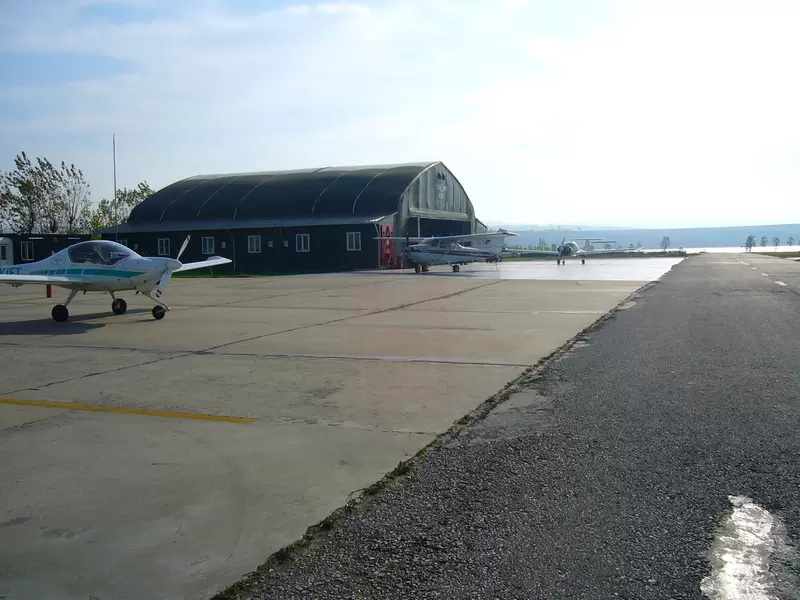 伊斯坦布尔赫扎芬机场