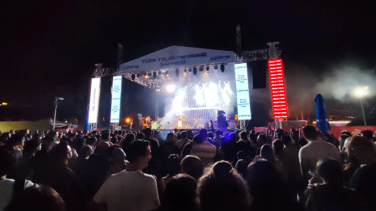 Ataköy Marina Açık Hava Sahnesi