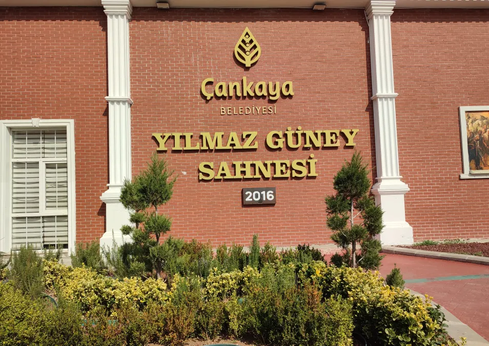 Yılmaz Güney Stage