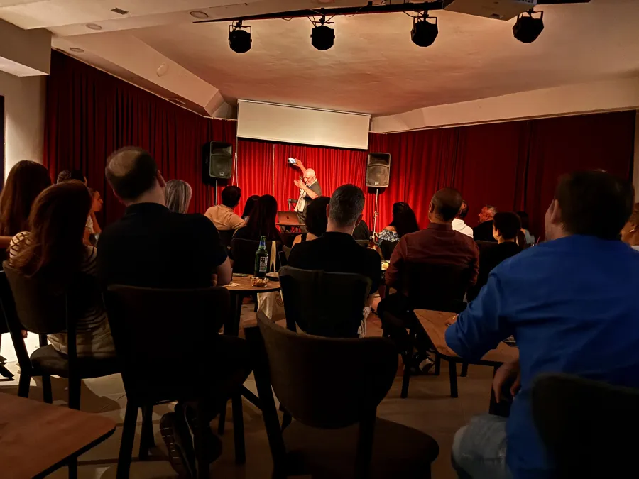Cafe Theatre Koşuyolu