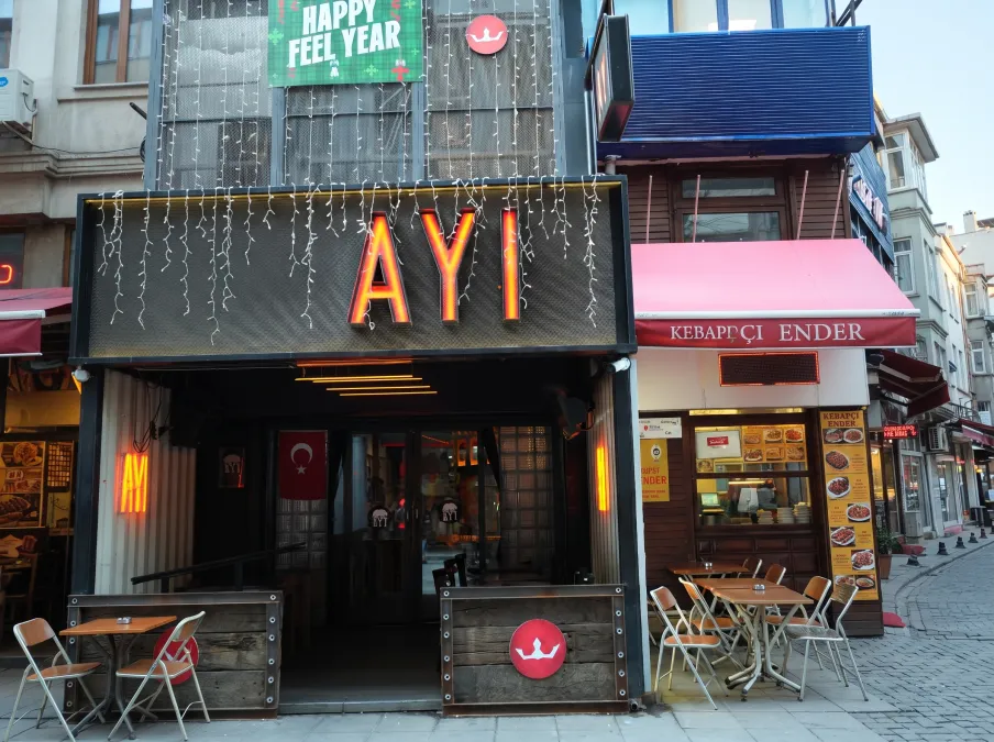 Ayı Pub & Disko Rıhtım Kadıköy