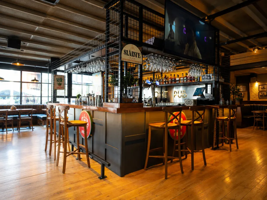 Out Pub Kadıköy