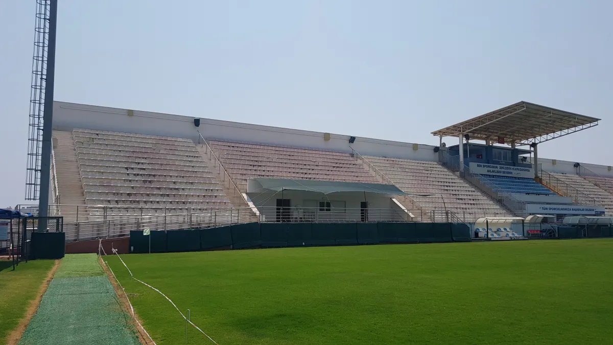 Konyaaltı Atatürk Stadı