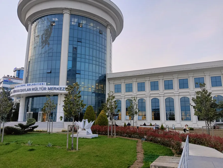Türkan Saylan Kültür Merkezi