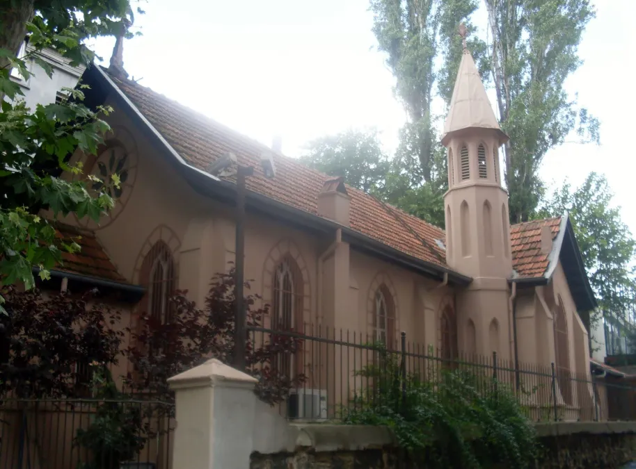 All Saints Kilisesi Moda