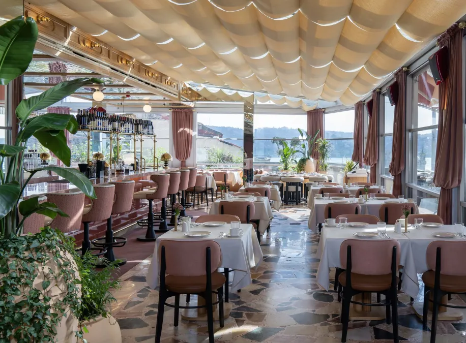 Crown Plaza Teras Ortaköy