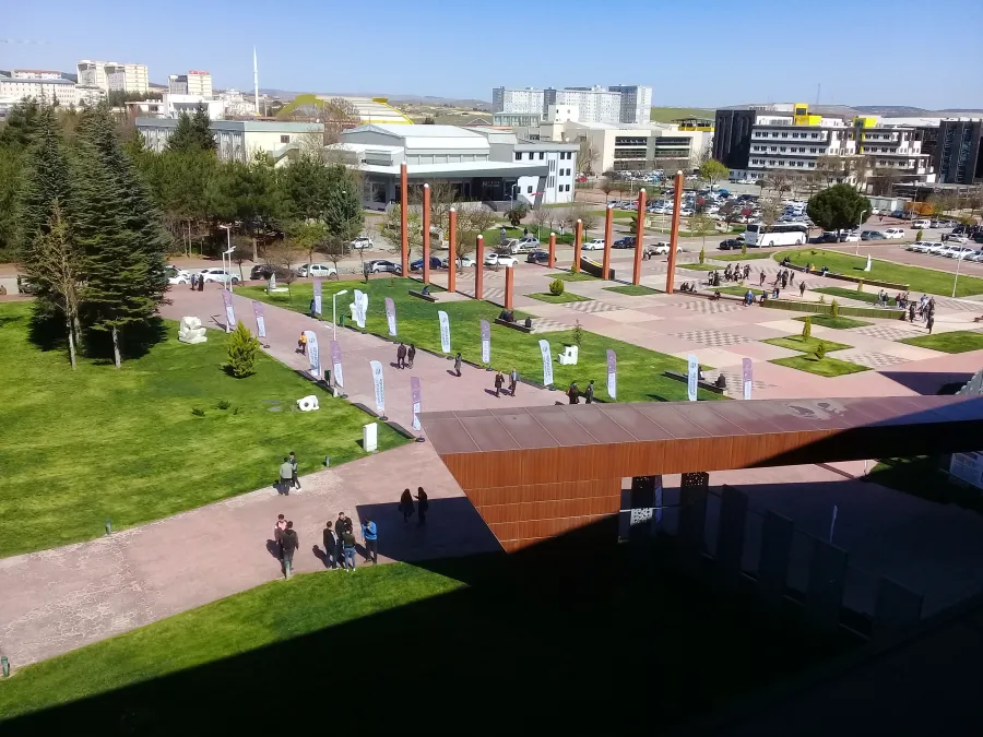GAÜN Mâvera KSM – Açıkhava Sahnesi