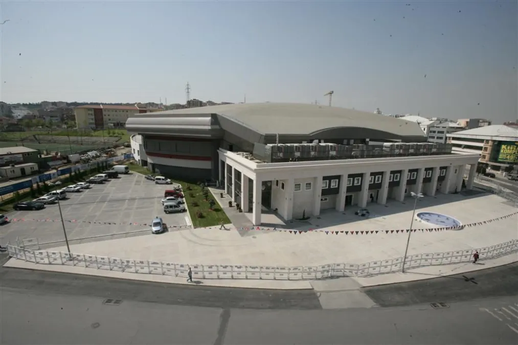 Yahya Kemal Beyatlı Gösteri Merkezi