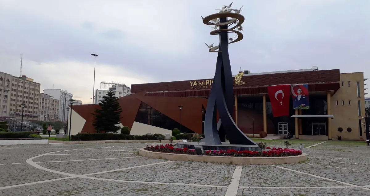 Yaşar Kemal Kültür Merkezi