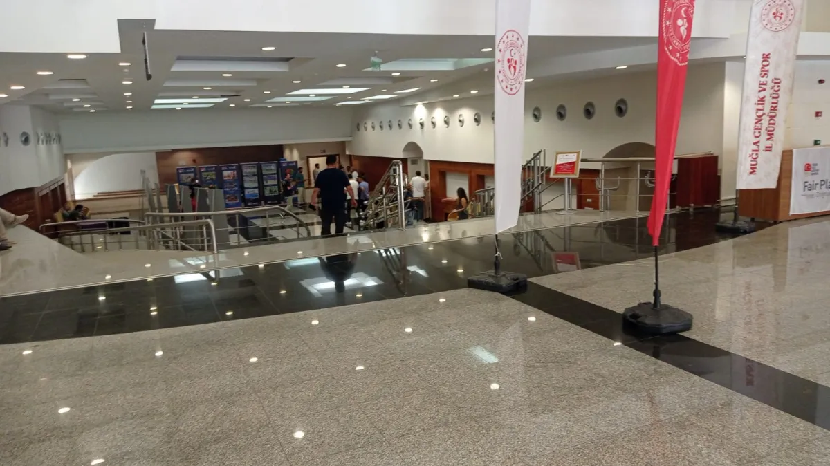 Sıtkı Koçman Üniversitesi AKM - A Salonu