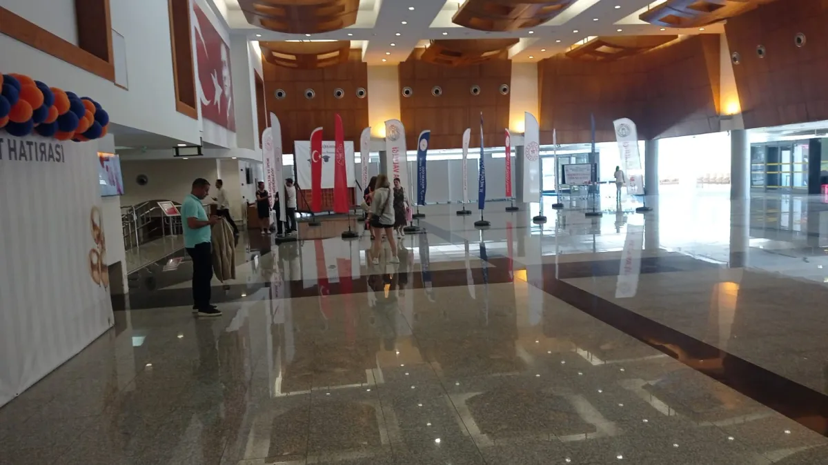 Sıtkı Koçman Üniversitesi AKM - A Salonu