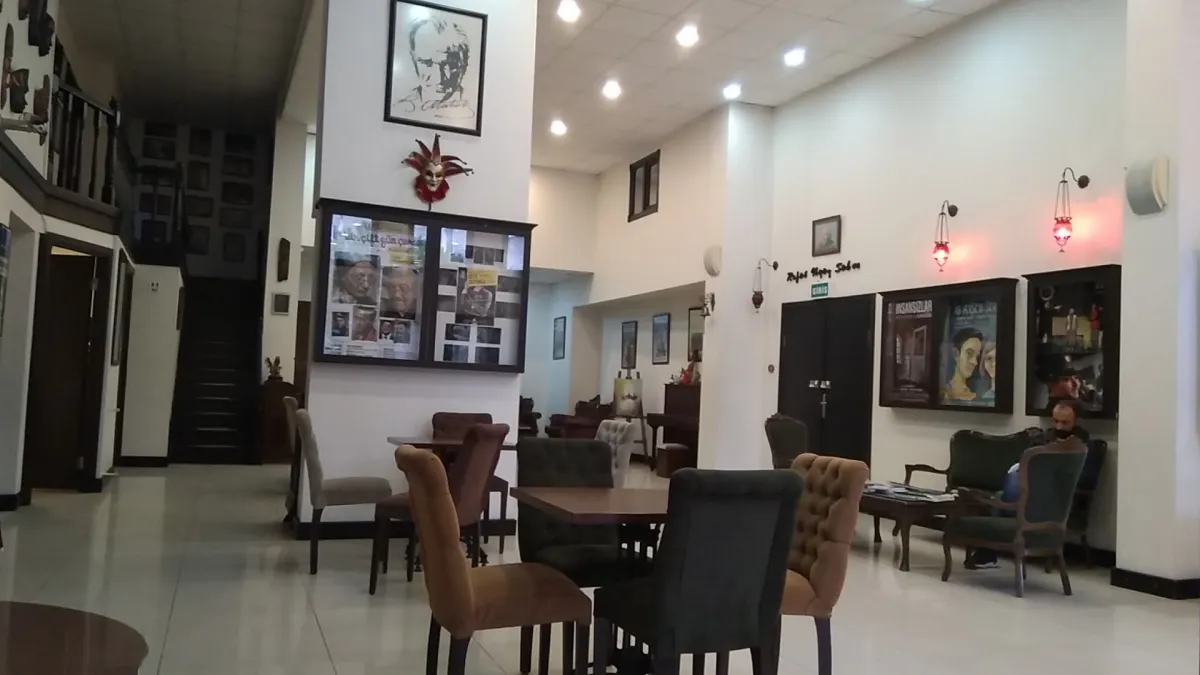 Kartal Sanat Tiyatrosu Salonu