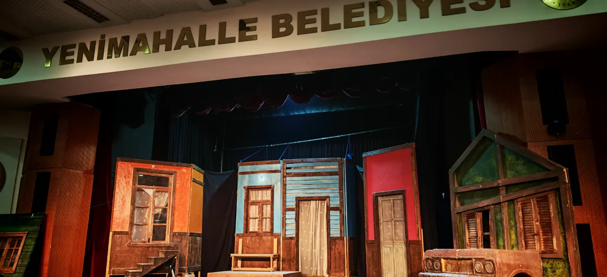 Yenimahalle Bld.4 Mevsim Tiyatro Salonu