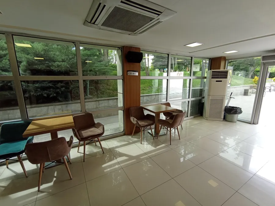 Yenimahalle Bld.4 Mevsim Tiyatro Salonu
