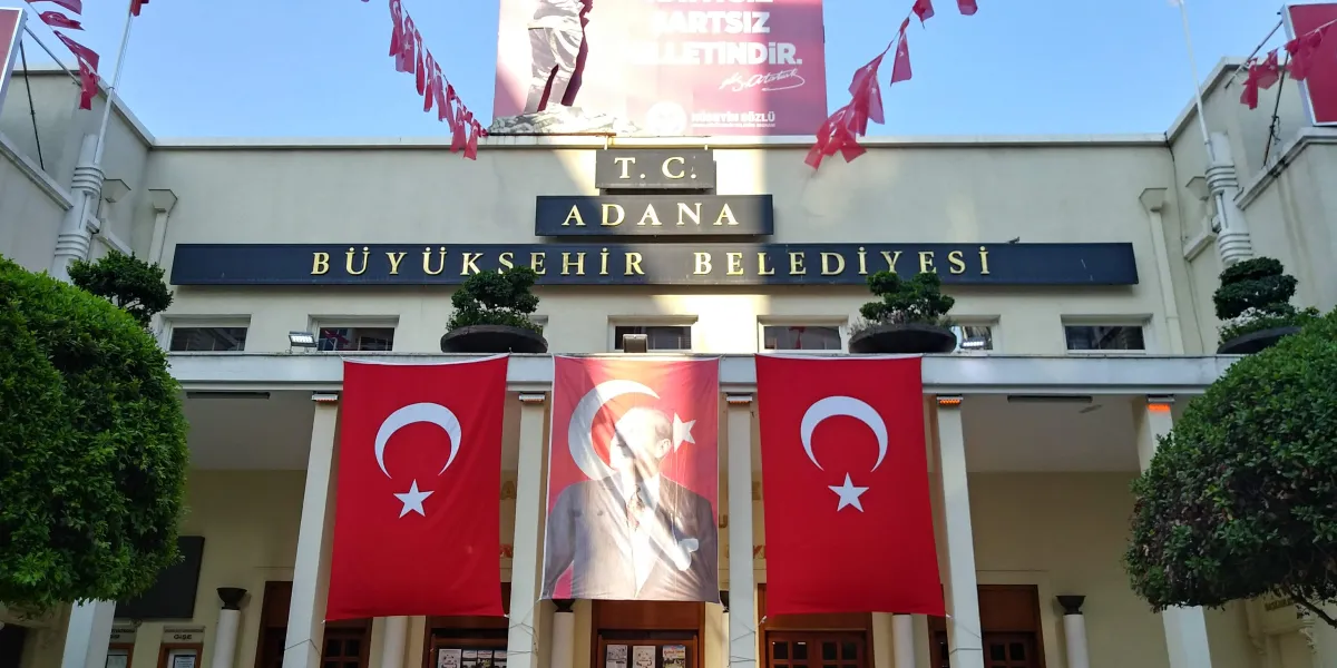 Adana Büyükşehir Belediyesi Tiyatrosu