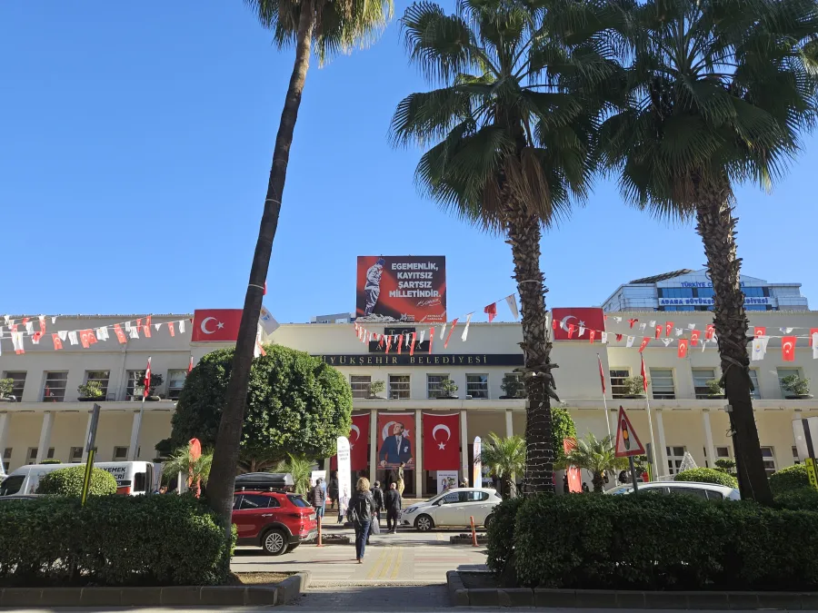 Adana Büyükşehir Belediyesi Tiyatrosu