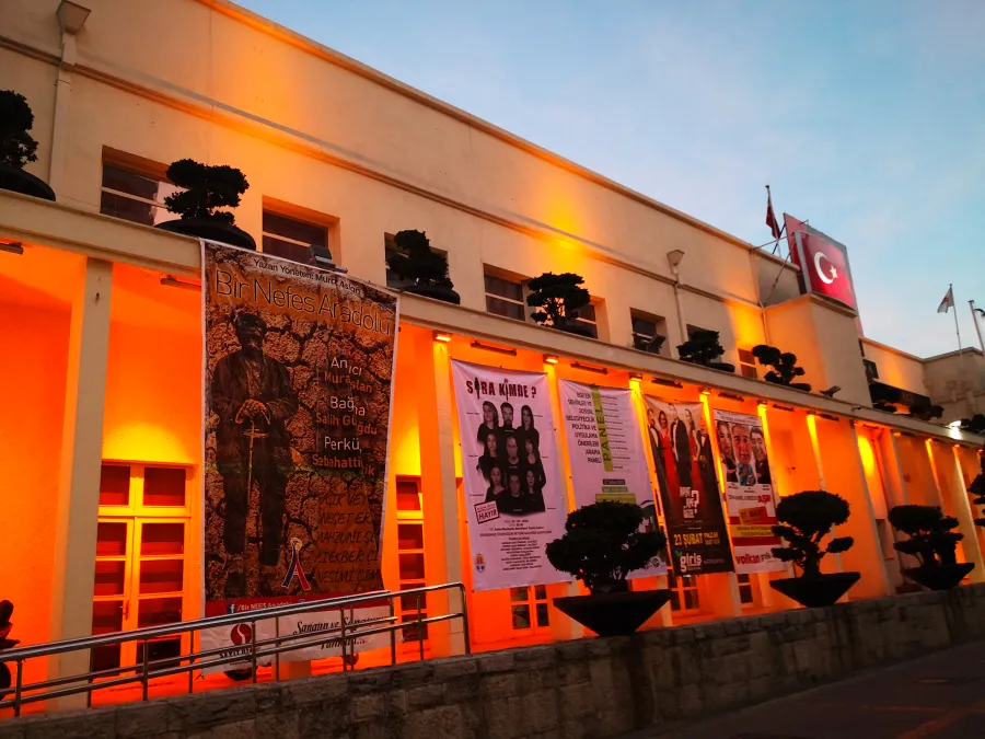 Adana Büyükşehir Belediyesi Tiyatrosu